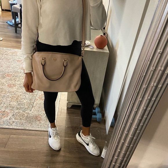 Tory Burch Frida Satchel and wallet - Picture 11 of 11